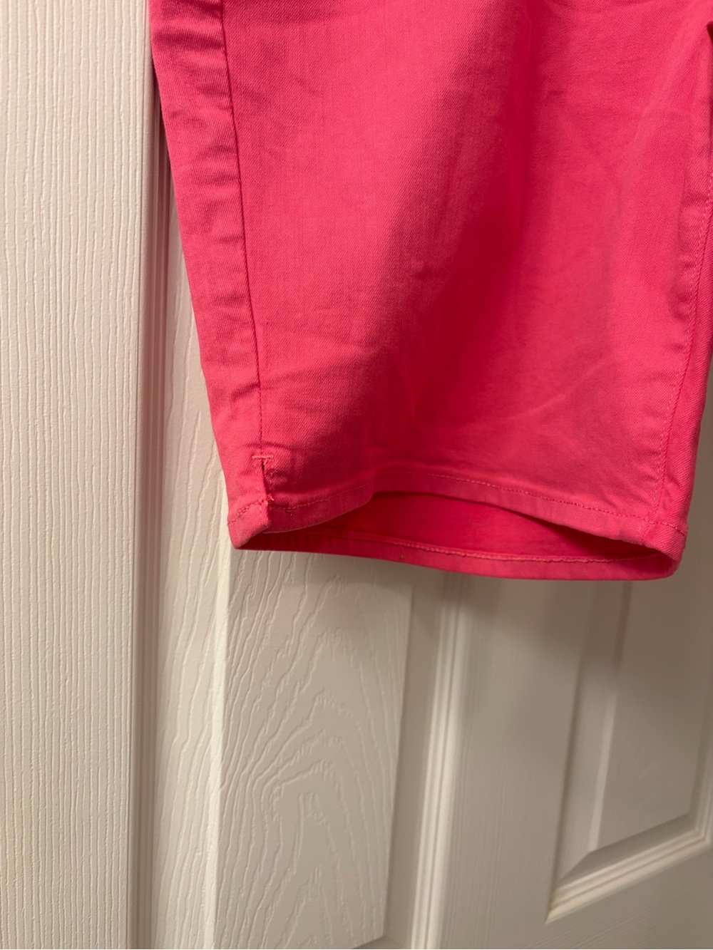 NYDJ Pink Ella Short with Sideseam Slits - Picture 4 of 6